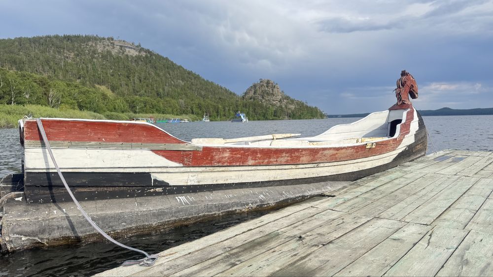 Продам лодку дракон вместимостью 20 чел