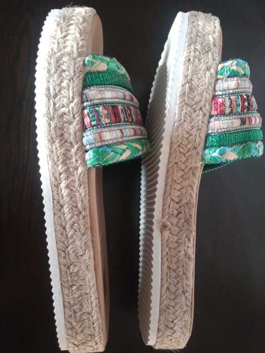 Летни красиви 
 чехли