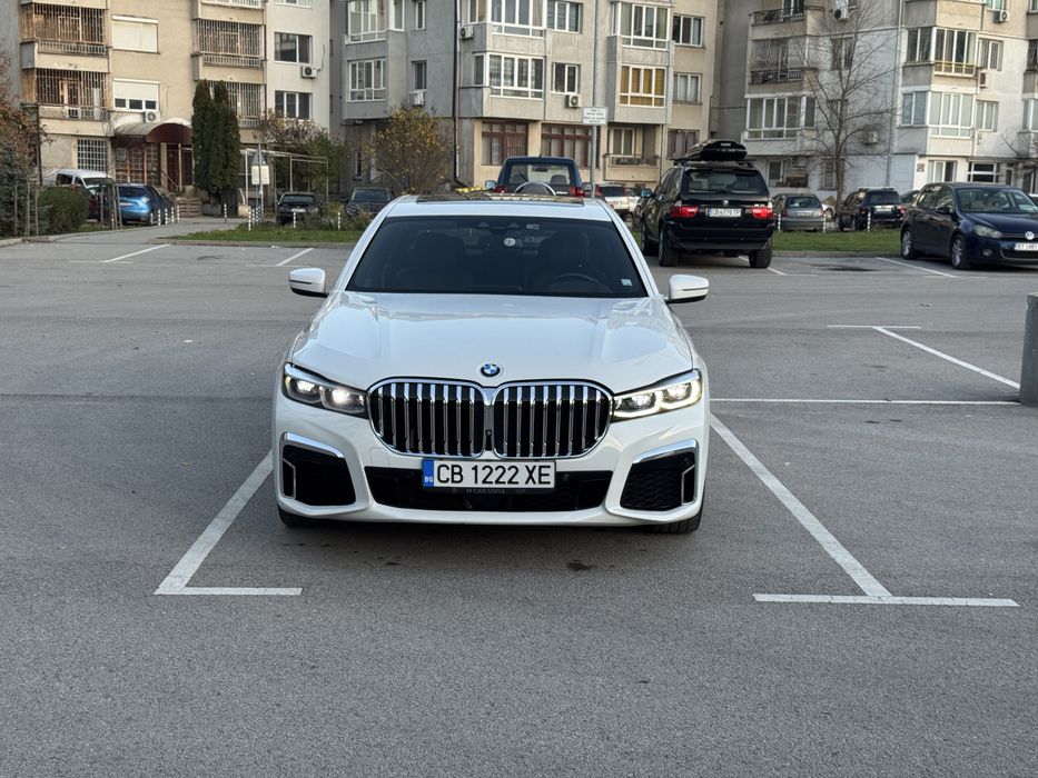 BMW 740Li сервизна книжка