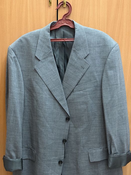 Продам мужские пиджаки