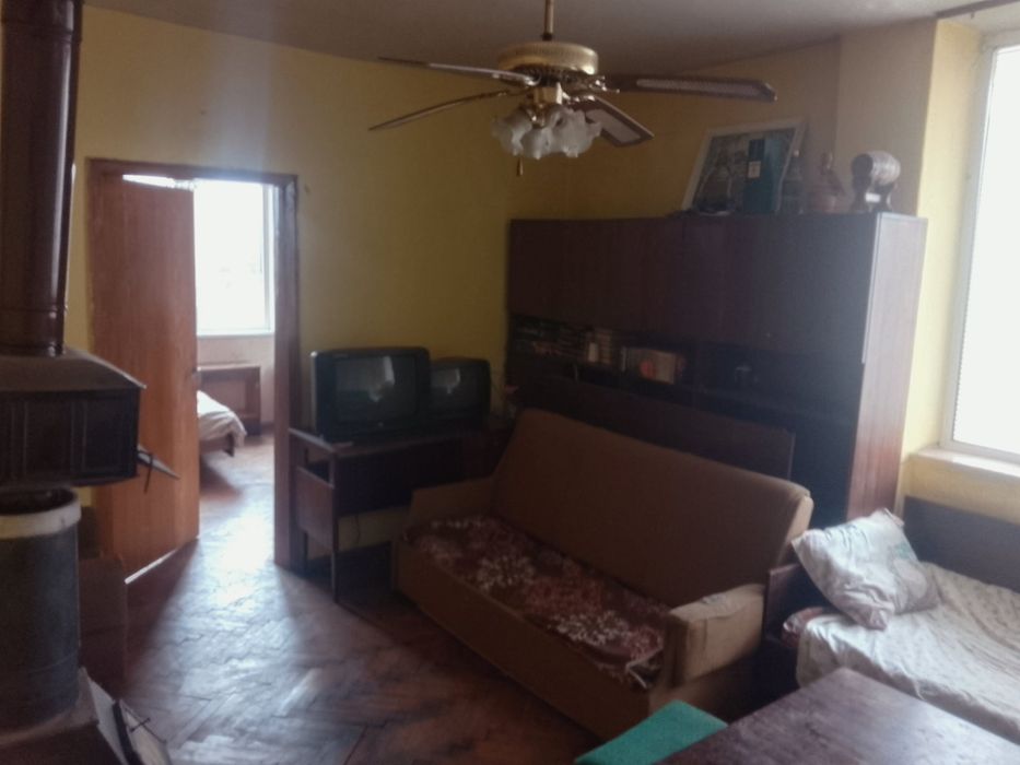 Продава се Тристаен апартамент в Луковит - 73 кв.м за 446 €/кв.м - Снимка #1
