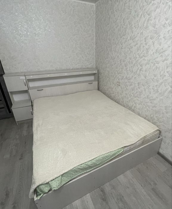 Продам кровать двухспальную