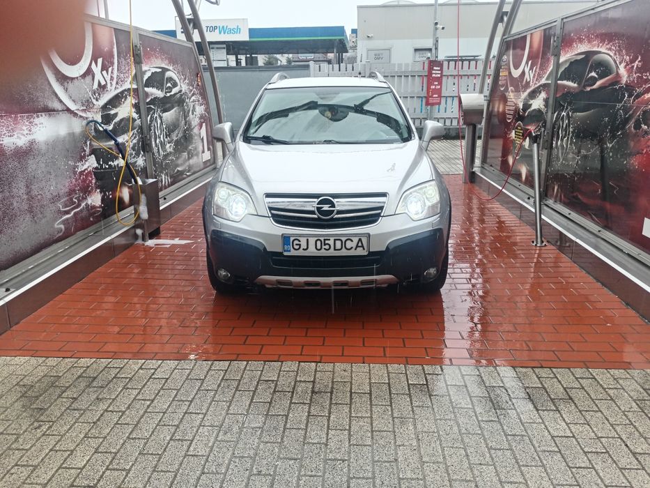 Vând Opel antara 2.0