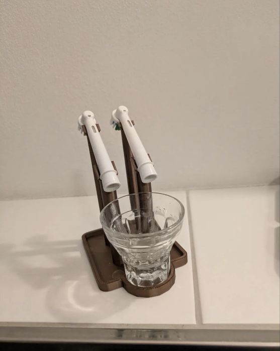 Capac si suport periuta de dinti Oral B