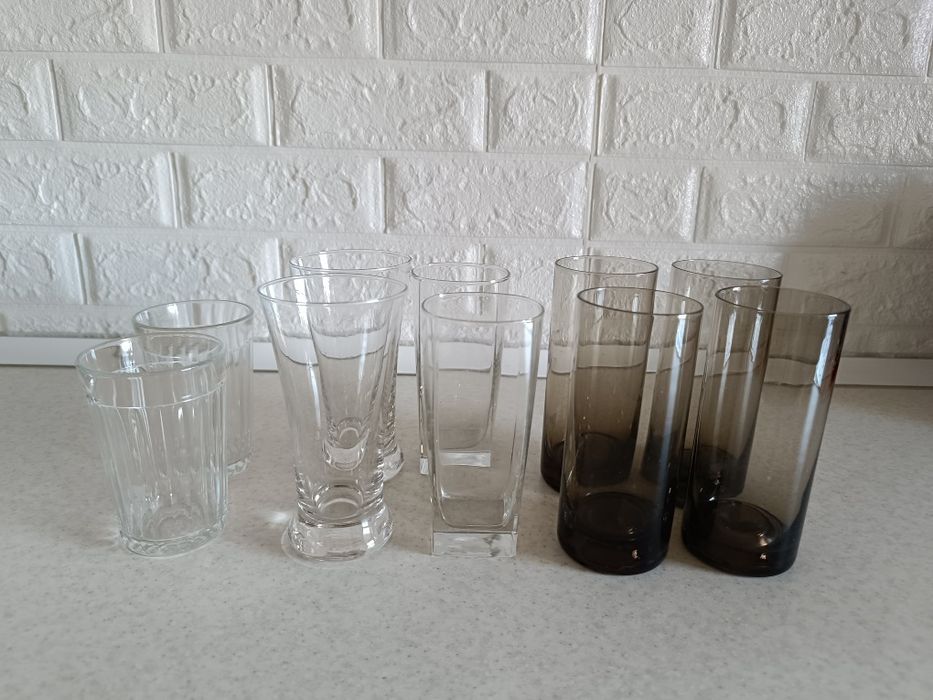 Стеклянные стаканы