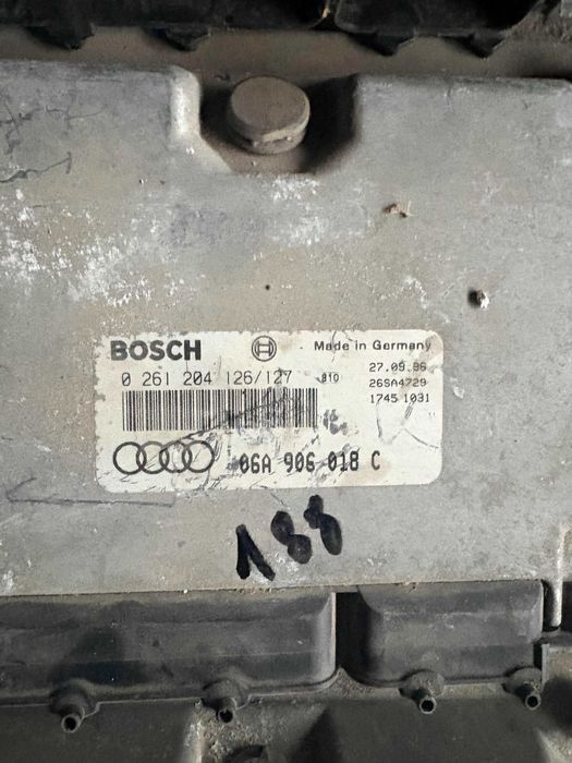Компютър еку ecu електронен блок двигател Ауди а3 1.8 125кс AGN