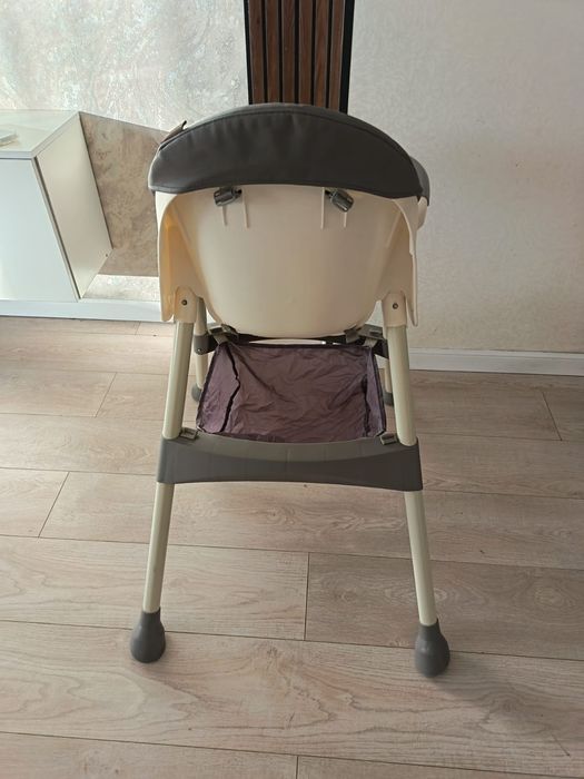 Продам стульчик для кормления