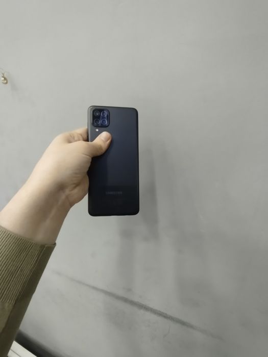 Samsung a12  64g arzon