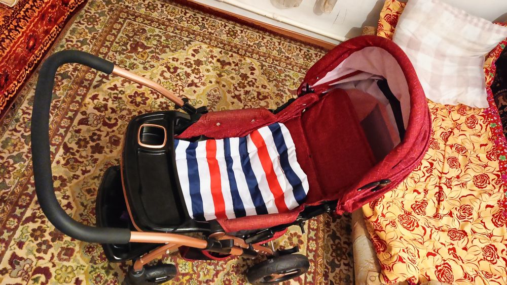 Коляска детская прогулочная