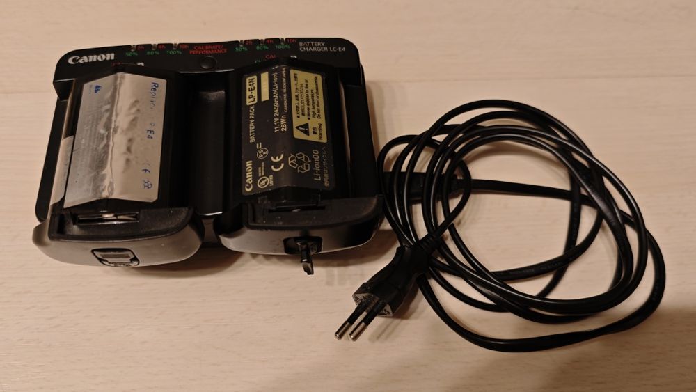 Canon 1DS markiii doar 10.000 cadre