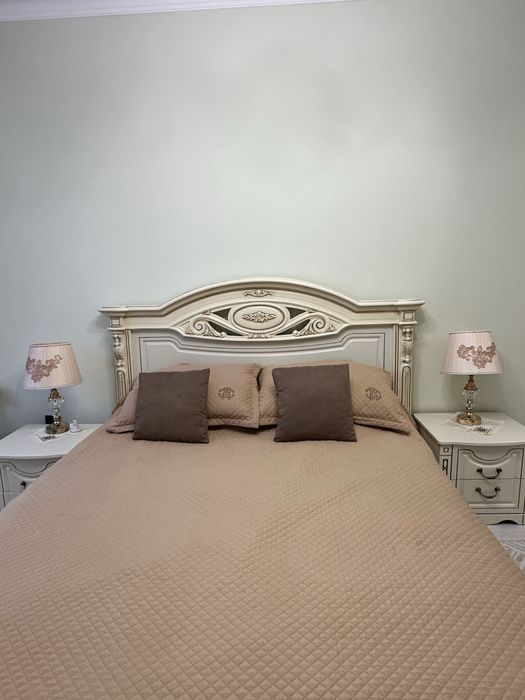 Спальный гарнитур