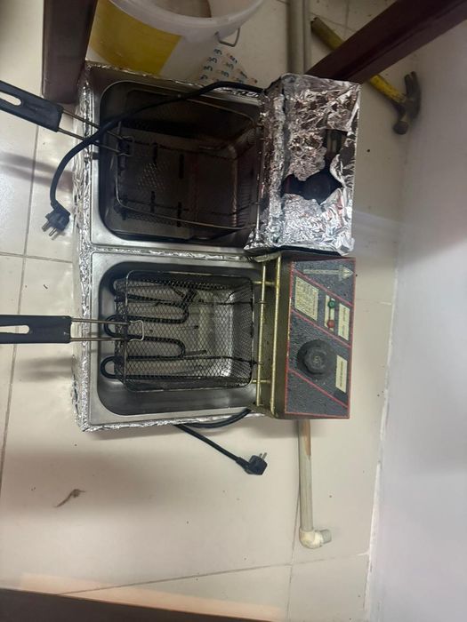 Фритюрница в хорошем состоянии