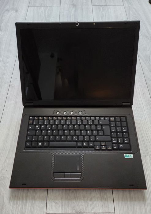 Laptop M57RU DIVINE-X – Best of 2007 - 8800M GTX  -  Retro - Colectie