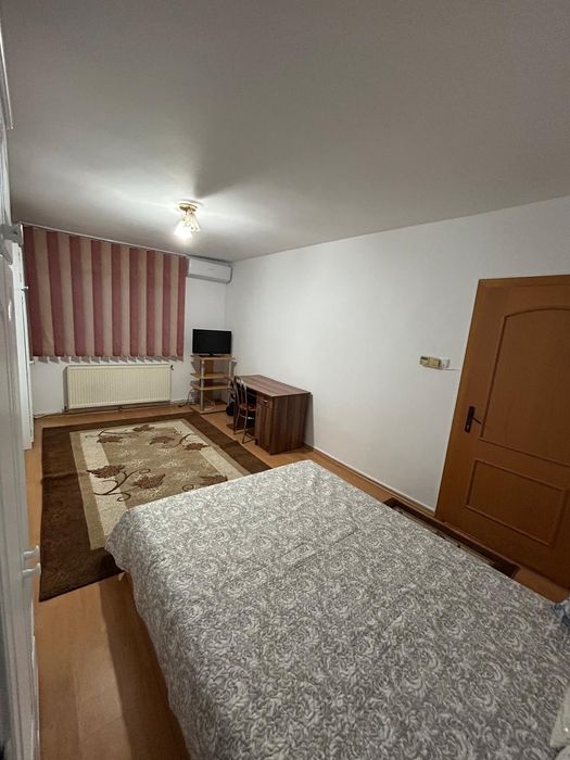 Închiriez apartament cu o cameră