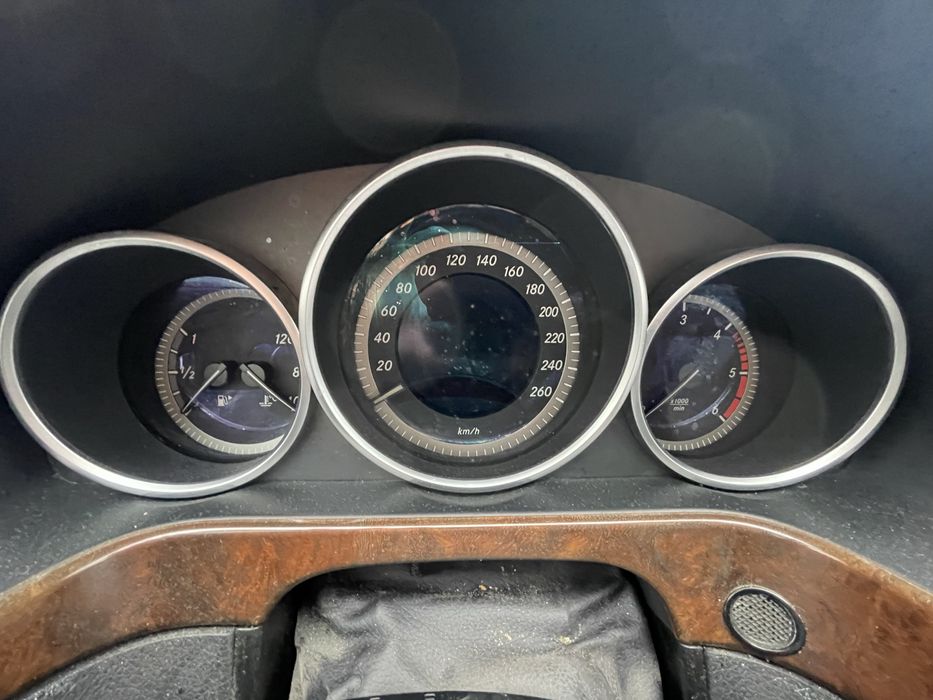 Mercedes E класа W212 Фейстлифт километраж 2012 г