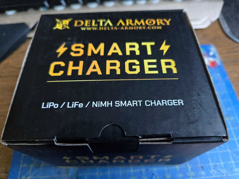 Airsoft/Еърсофт зарядно за батерии Delta Armory