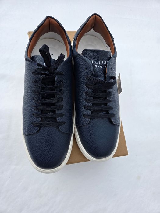 Adidași casual bleumarin. 43