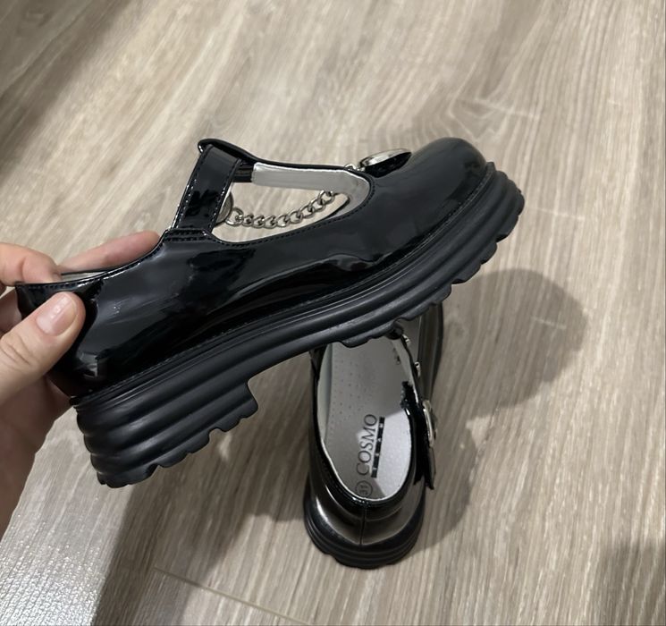 Туфли для девочки бренд Cosmo размер 31