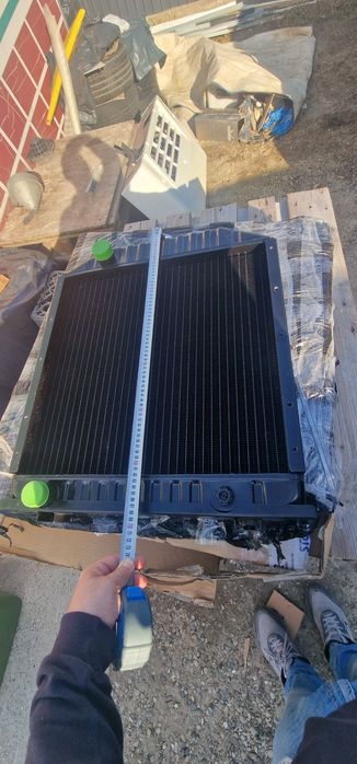 Radiator tractor fiat 780 nou din cupru pret 1680 lei se poate trimite