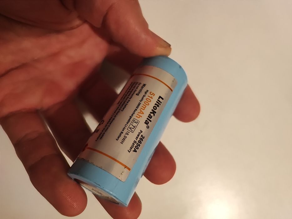 Фонарик LED 5100mAh