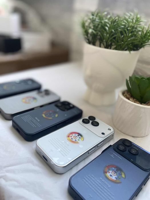 Мини Android смартфон - пълен достъп до приложения,интернет и камера