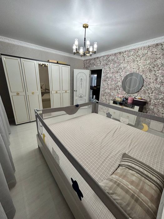 Продам квартиру жк Шатер