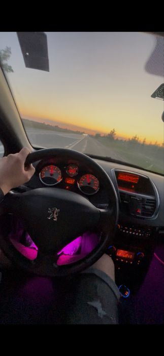 Vand sau schimb  peujot 207 Sw