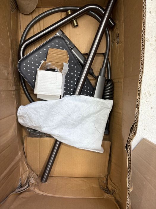 Продам новую душевую систему с тропическим душем