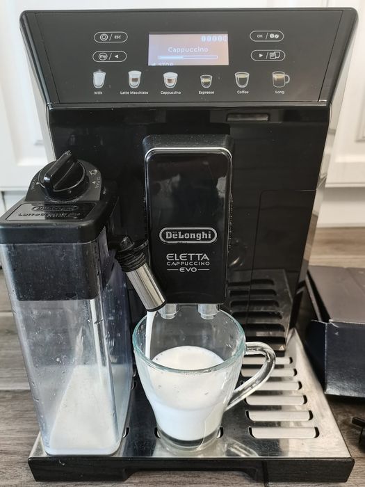 Delonghi Eletta Cappuccino Evo, ca nou