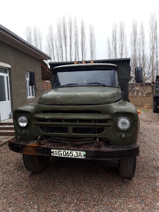 Zil 130 holati a‘lo darajada ishlab turgan moshina