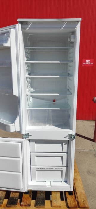 Хладилник с фризер за вграждане SMEG