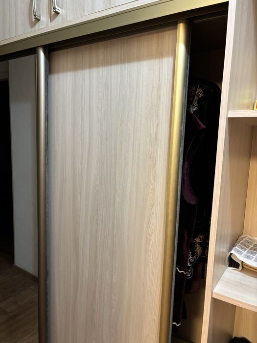 Продам шкаф-купе