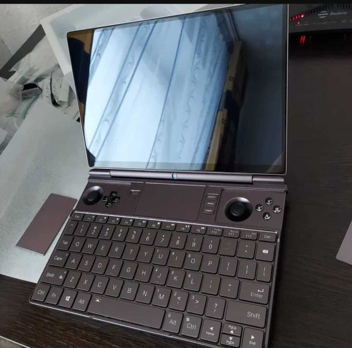 Gpd Win Max2 (2025) в наличии 3 приставки