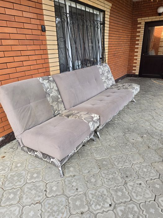 Продам диван с креслом