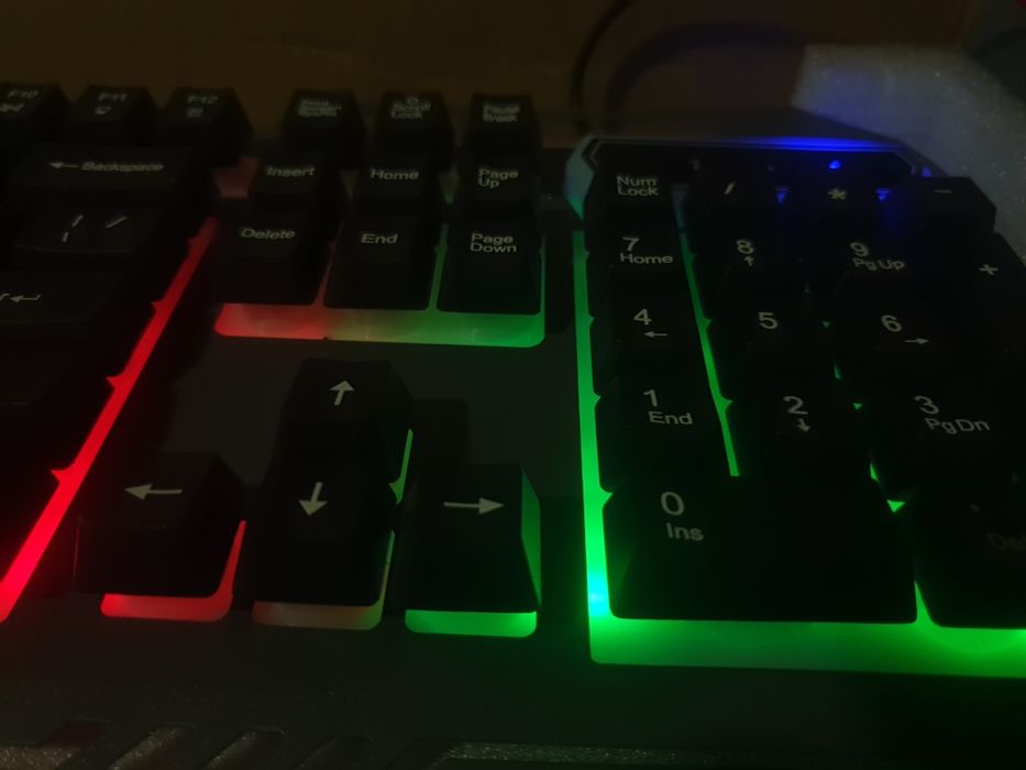 Клавиатура с подсветкой