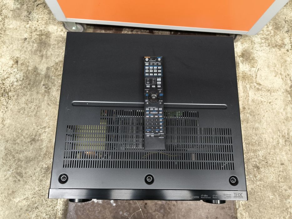 Pioneer vsx 930 7.2 channel Dolby Atmos