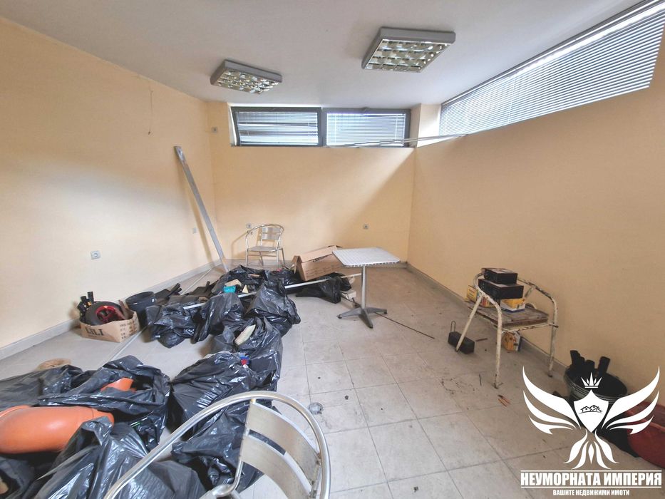 Под наем ново помещение 120кв. в гр.Асеновград, Бачковски път