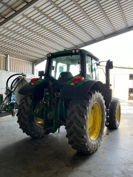 John deere 6130 m.
