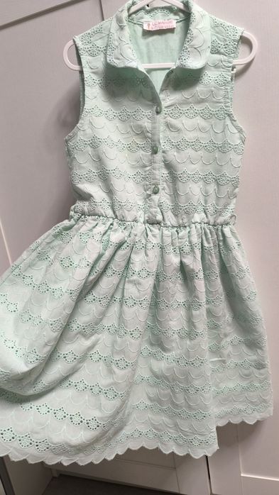Rochie cu broderie