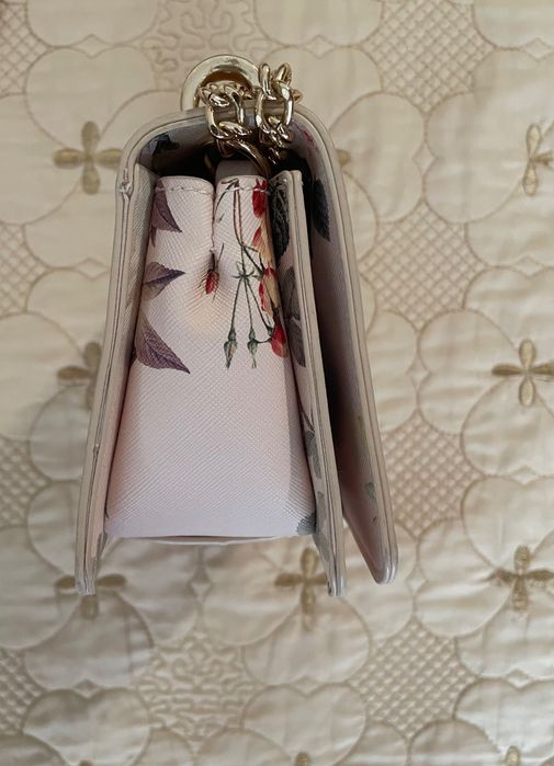 Дамска чанта на Mohito