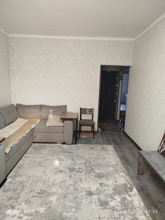 Квартира 2-х комнатная 3 этаж с ремонтом г.Алмалык