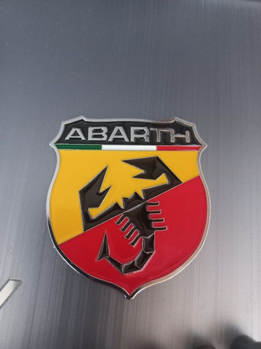 Fiat /abarth - set 4 capace pentru jante aliaj