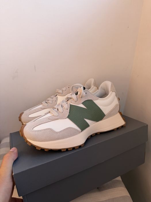 New Balance 327 sneakers unisex albi cu logo N verde piele 100% noi originali