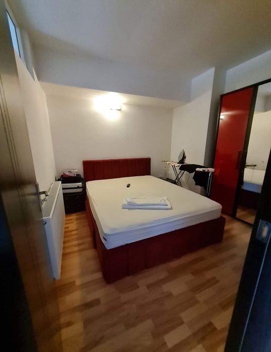 Vand apartament 3 camere