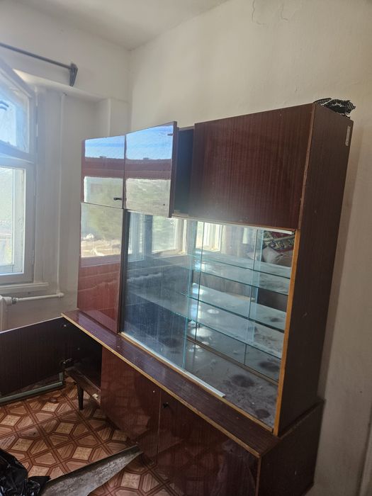 Сервант отдам даром