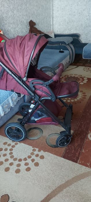 Продам коляску Teknum. Цена 17тыс