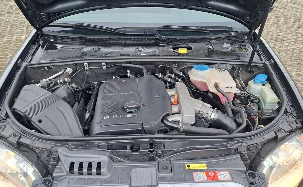 Audi A4  1.8 T automat