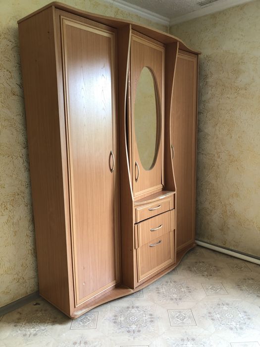 Продам шифонер для спальный