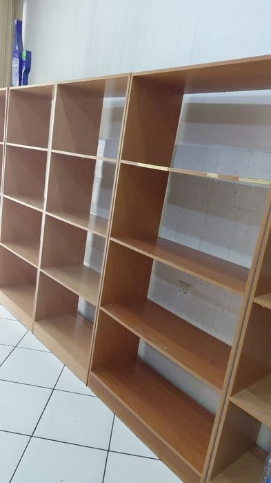 Витриные стеллажы