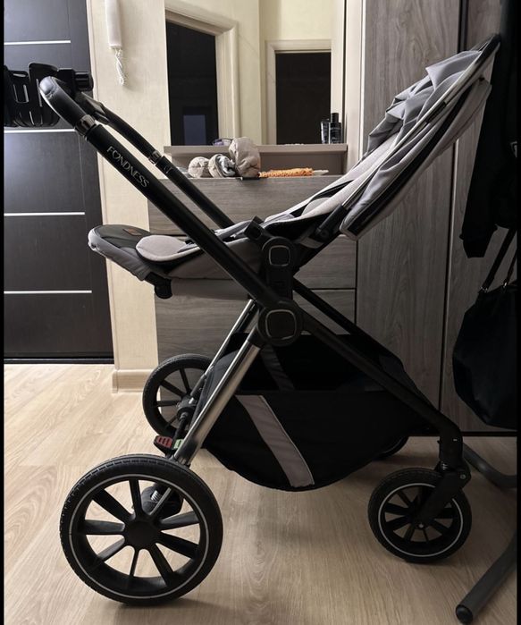 Продам коляску 2 в 1